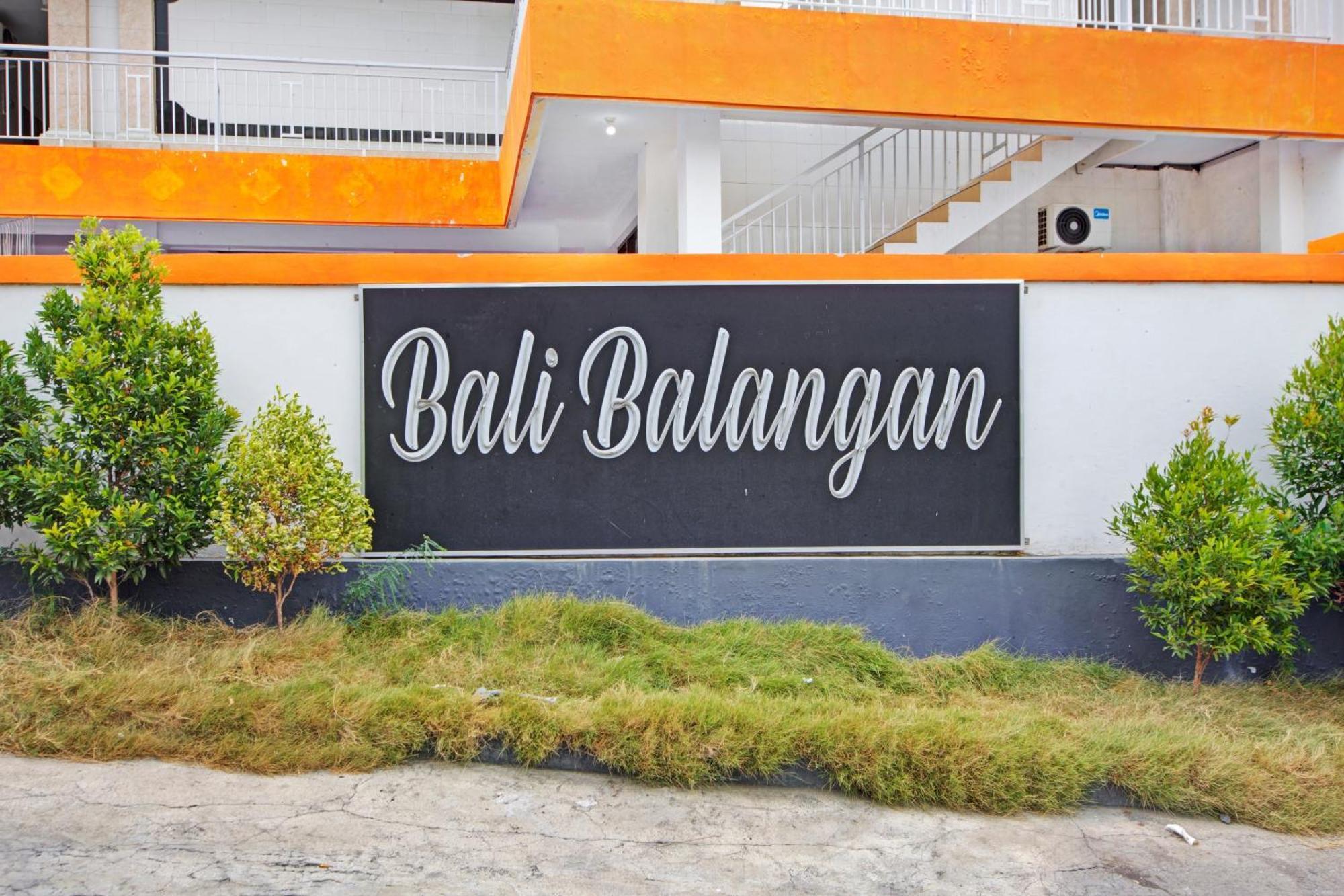 Oyo 2463 Bali Balangan Hotel Jimbaran Esterno foto